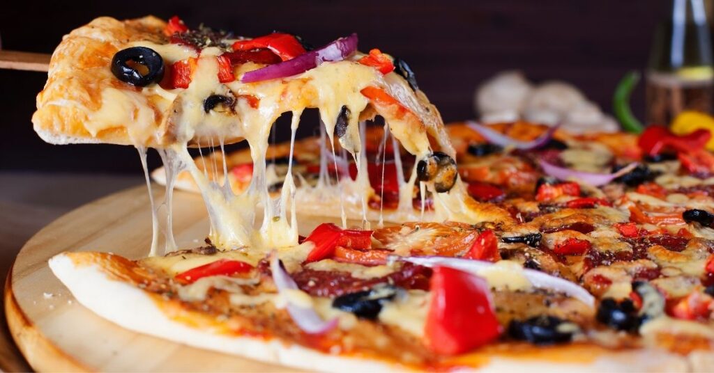 Pizza, una de los platos típicos de Italia