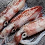 Ingredientes para cocinar croquetas de calamares