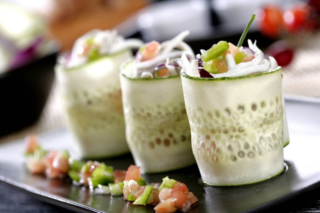 Rollos de calabacín con gulas