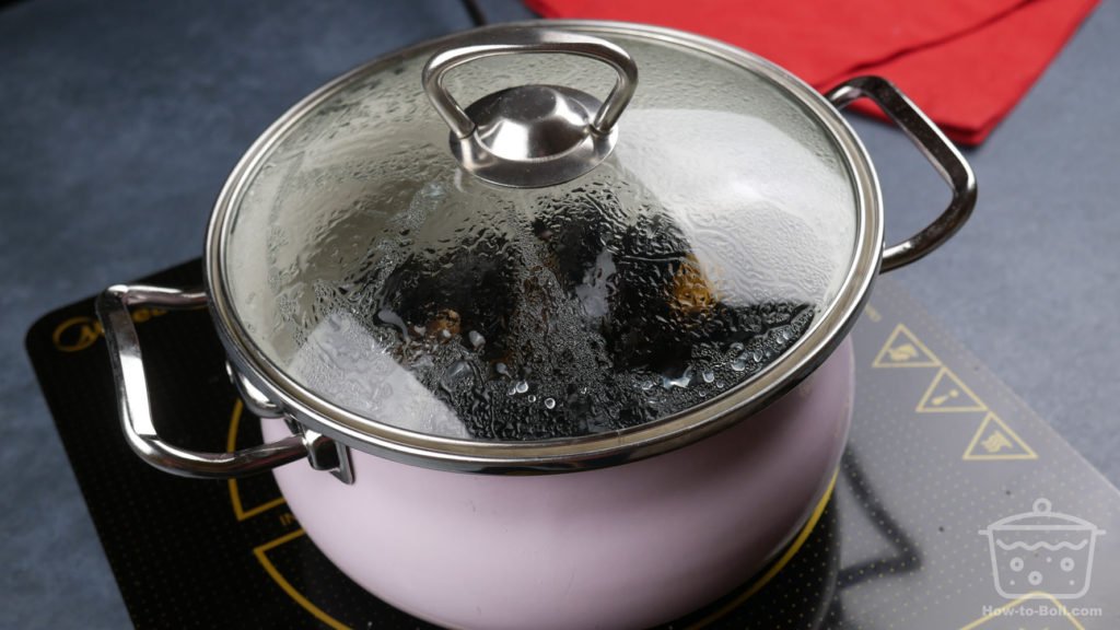 sartén con mejillones