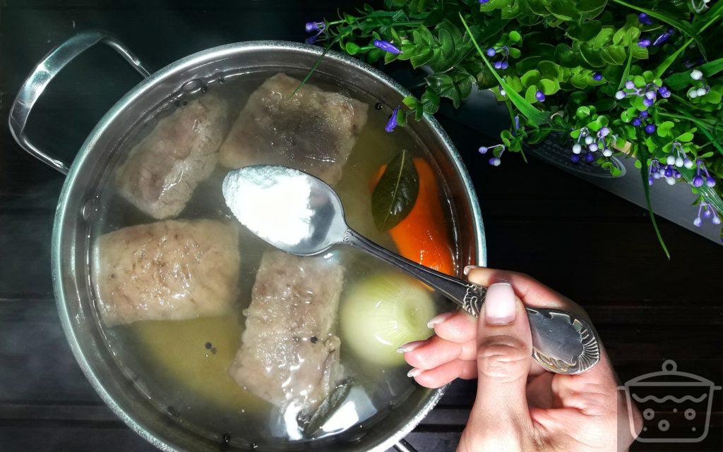 agrega sal a tu carne de res