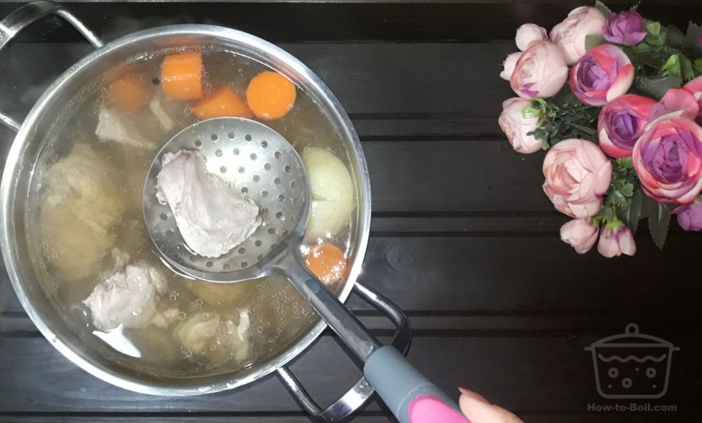 conejo en un skimmer