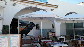 Imagen Marytierra Burgers and Raw Fish