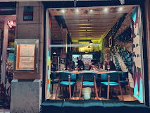 Fotografía de 1985 - Cantina Argentina