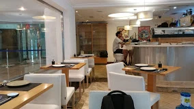 Imagen Oleo Restaurante Cac, Mediterranea Sushi Bar